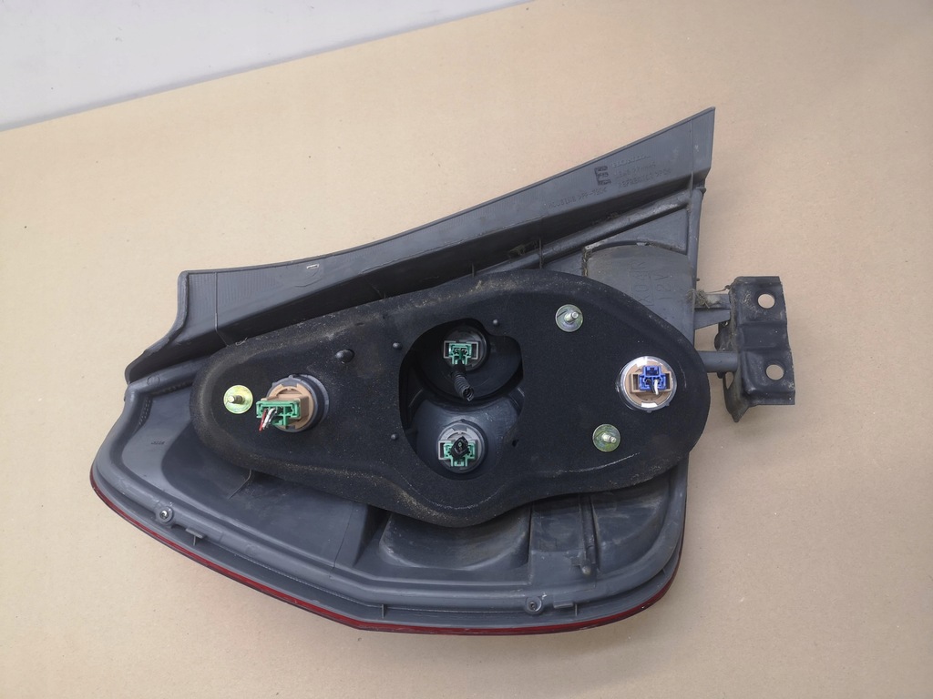 фото №11, Лампа права задня w крила honda jazz ii 02-08