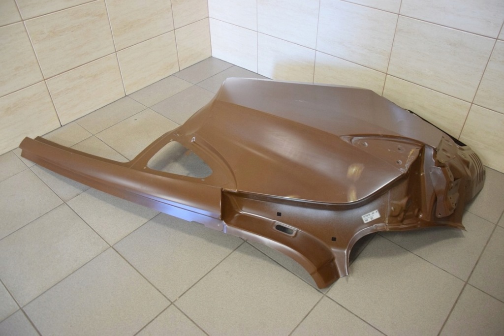 Tesla model 3 17-24r. задній крило задні правий Оригінал