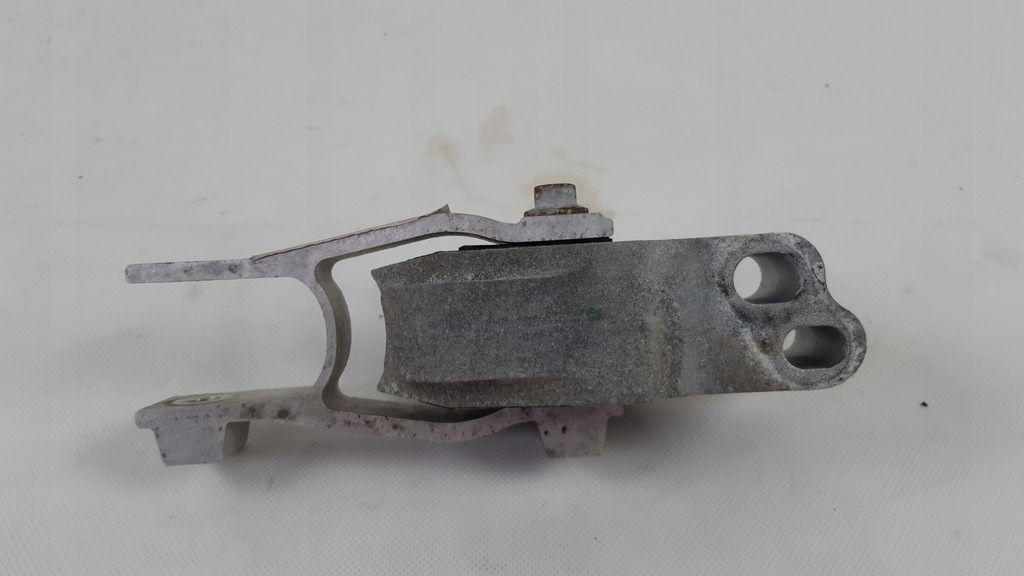 фото №7, Volvo xc40 t5 кронштейн подушка коробки 32222105