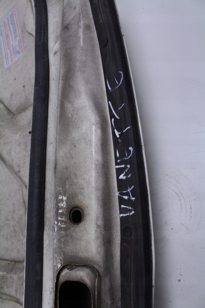 фото №5, Капот nissan vanette 98r.