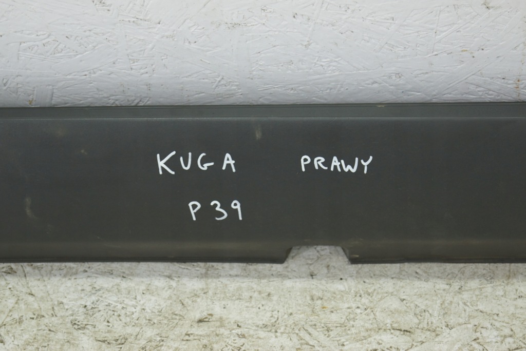 Поріг накладка права ford kuga mk1 8v41-s10154-ac в Україні
