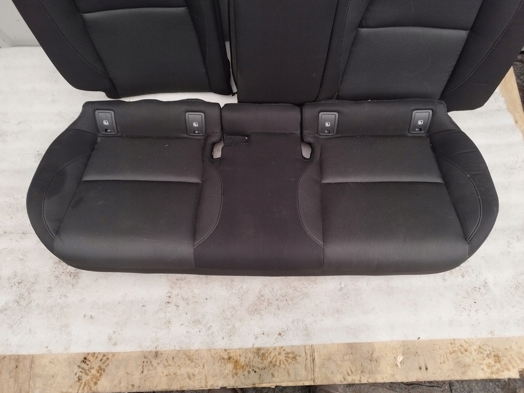 фото №10, Mazda cx-30 19- сиденья заднее сиденье