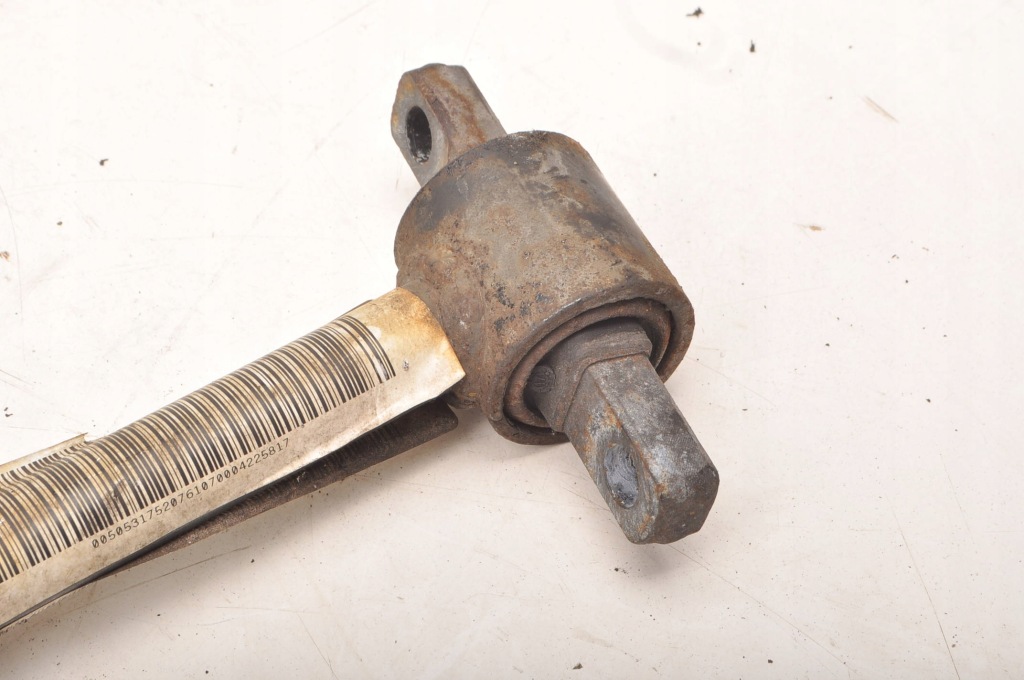 фото №5, Alfa romeo 4c 1.75 tbi 241km рычаг перед