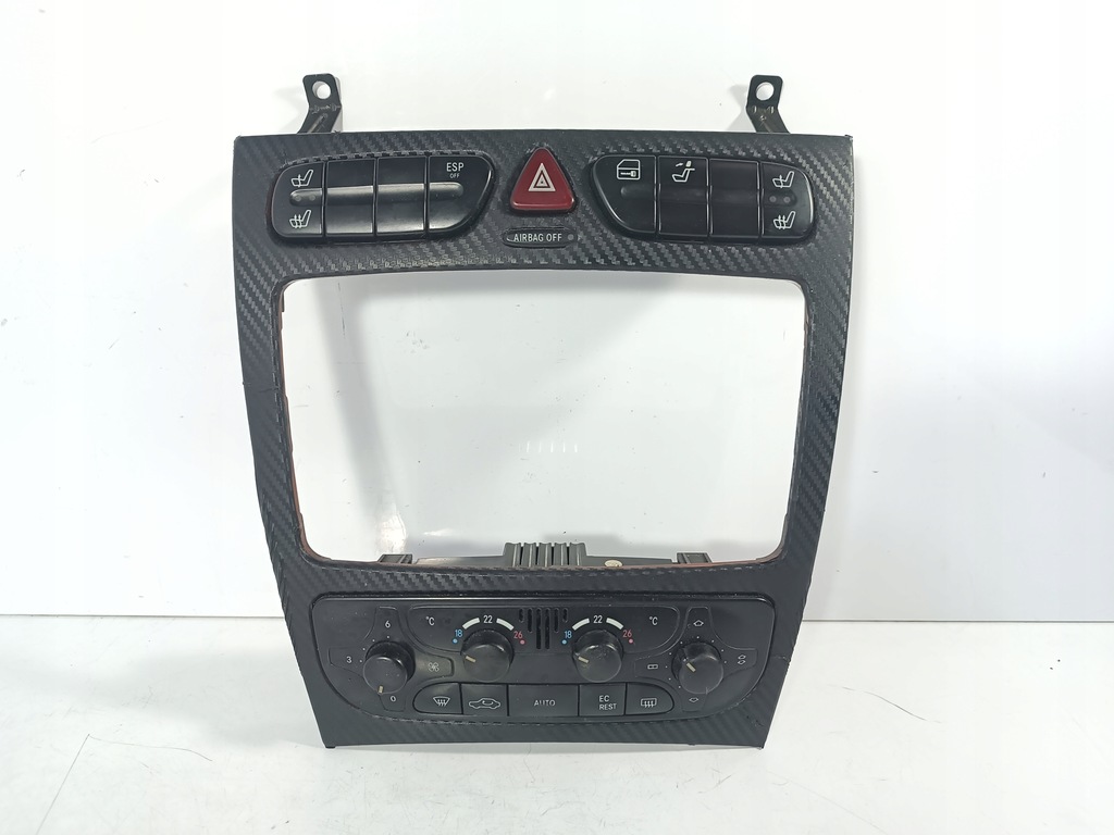 фото №1, Mercedes w203 s203 00- панель обдув рамка радио оригинальный номер a2036804639