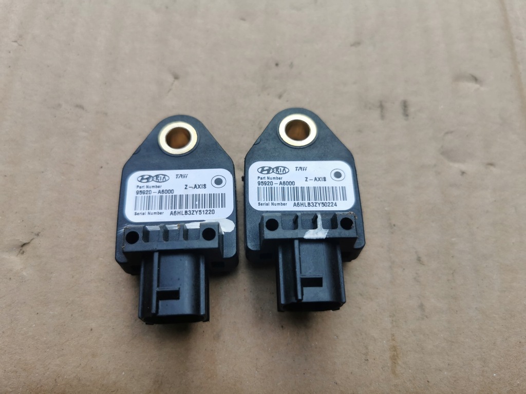 фото №1, Kia ceed ii i30 датчик ударний