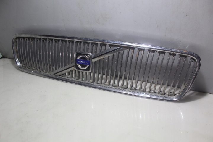 фото №1, Решётка радиатора решётка радиатора volvo v50
