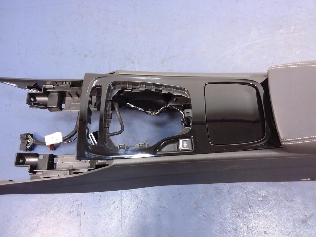 фото №7, Opel insignia b тунель середній підлокітник