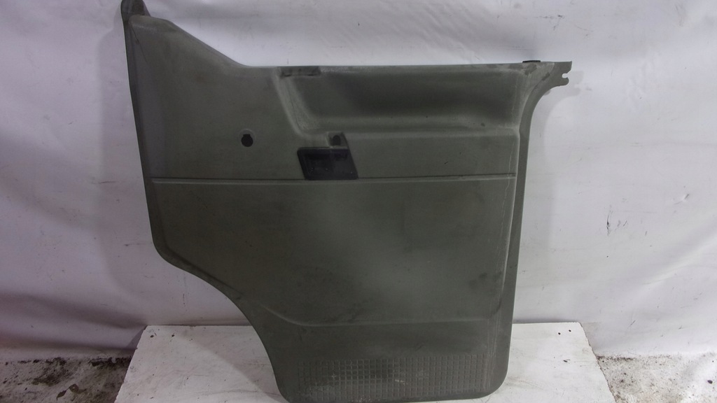 фото №1, Обшивка двері правий перед vw transporter t4 2