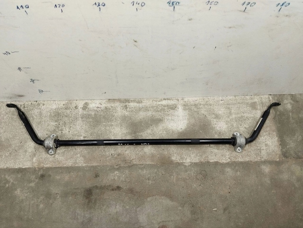 фото №8, Aston martin db11 2019 стабилизатор передний / тяга hy535494aa