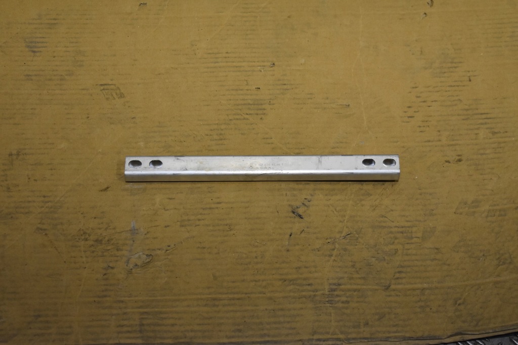 фото №1, Кронштейн mercedes w167 1