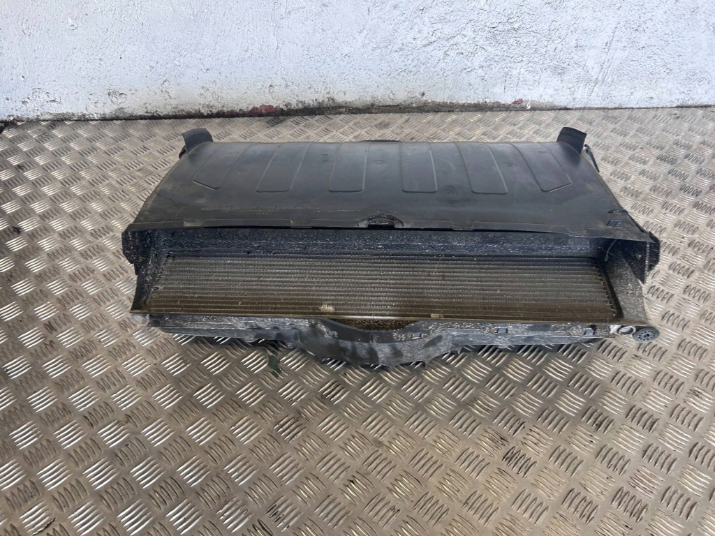 Комплект радіатор tesla model x 111561600a Оригінал