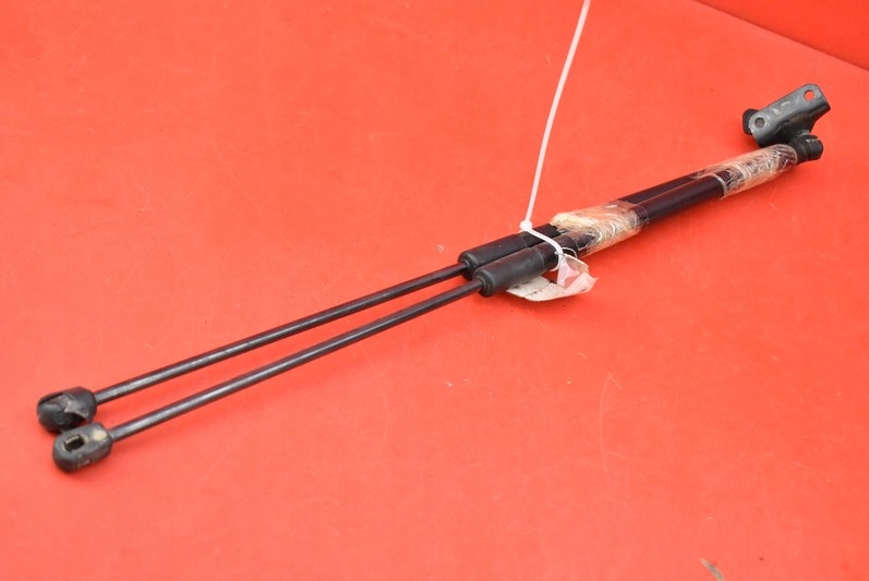 фото №4, Привід амортизатори кришки 13182309 opel corsa d 5d hb lift 10-20