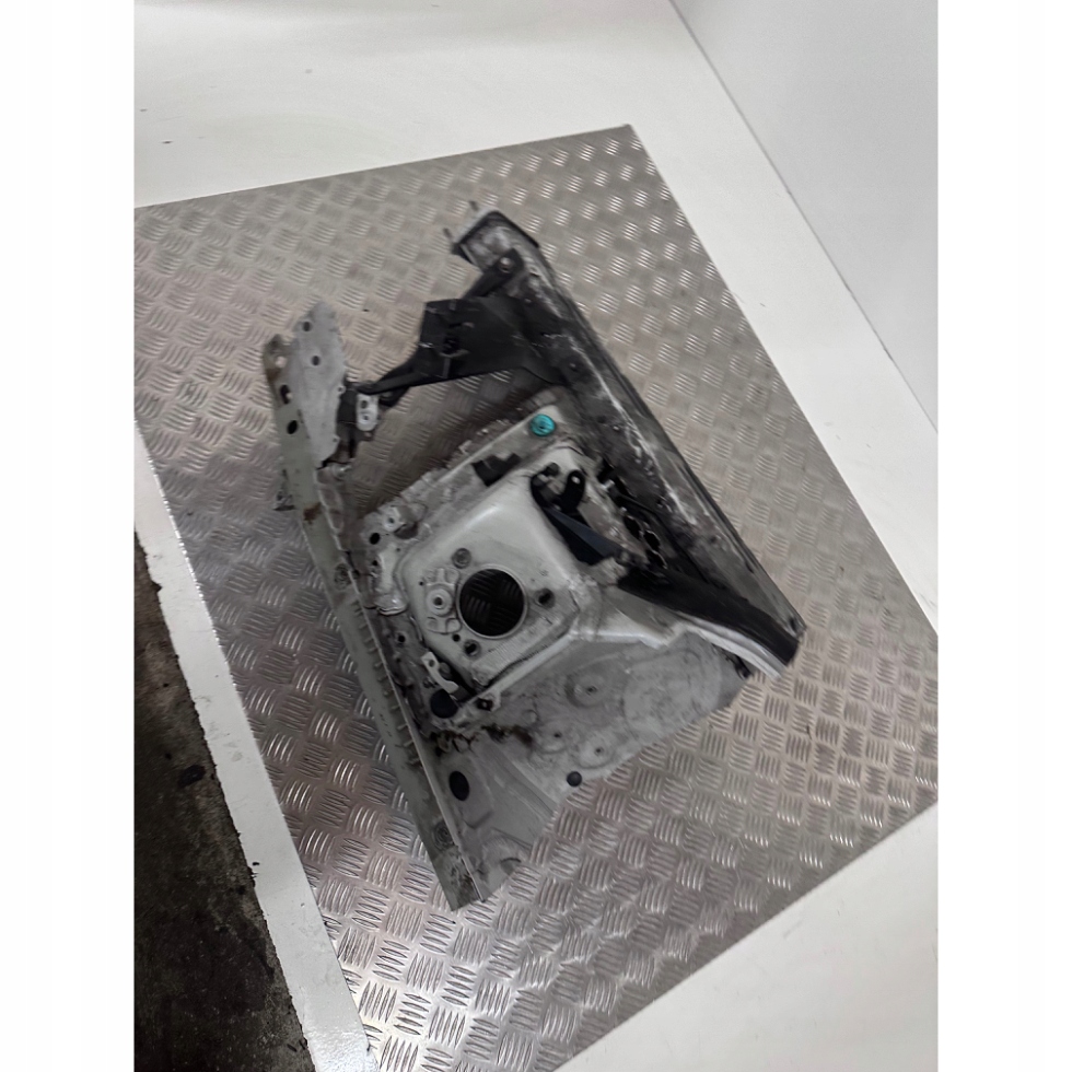 фото №9, Четверть передняя перед сторона левая bmw 3 e92 e93