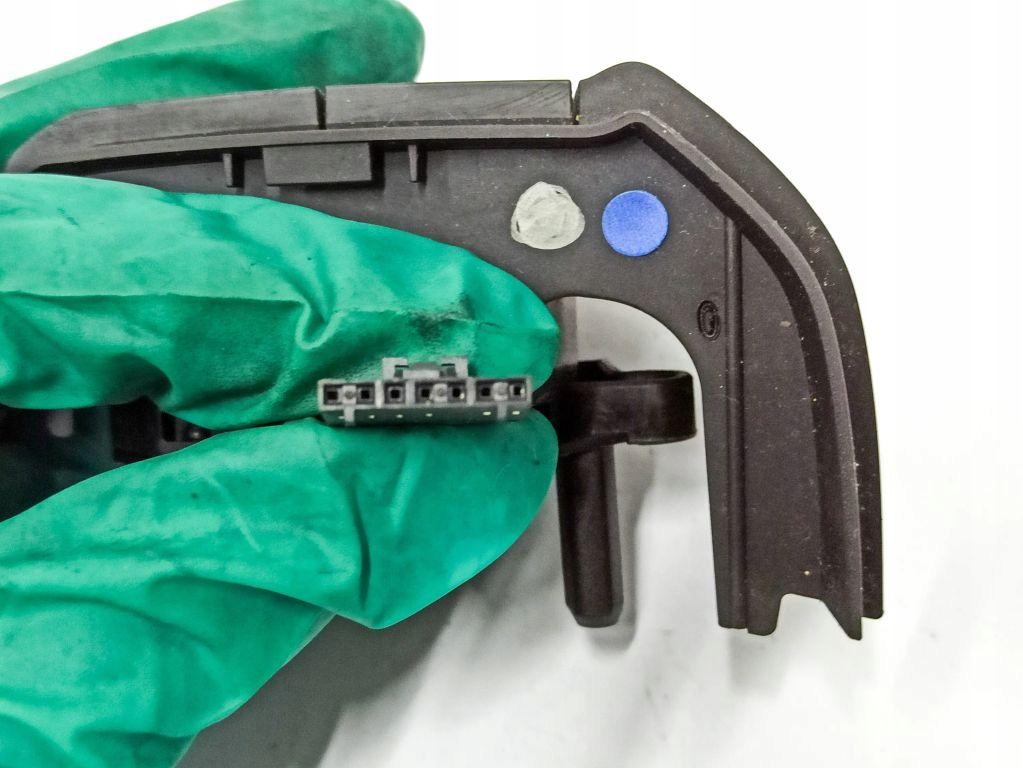 фото №9, Кнопки керма mercedes-benz r w251, v251 a2518210251 3.0l дизель