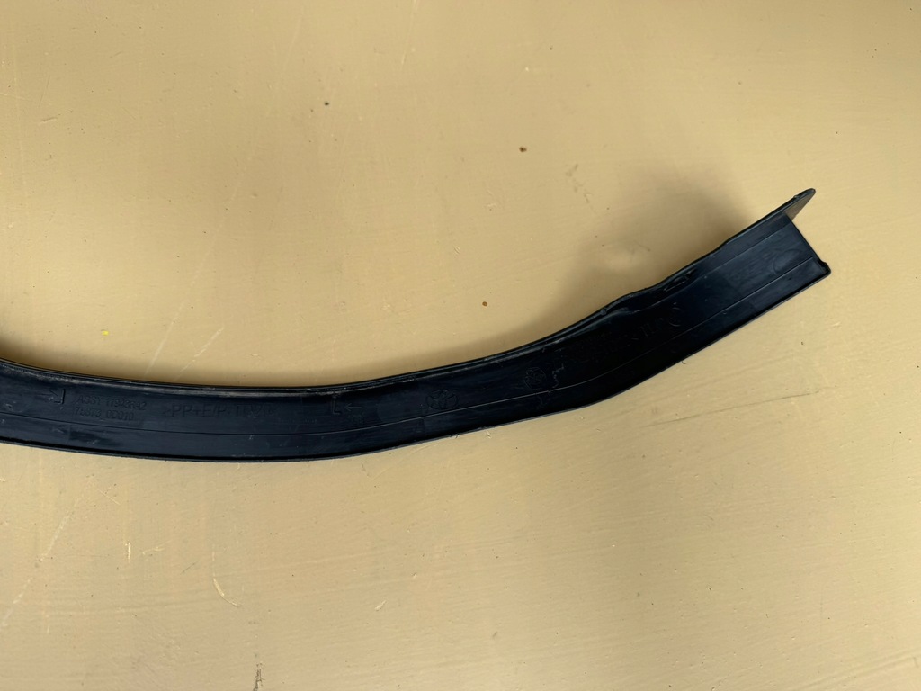 фото №7, Toyota yaris cross 20r- молдинг накладка бампера левая левый 758730d010