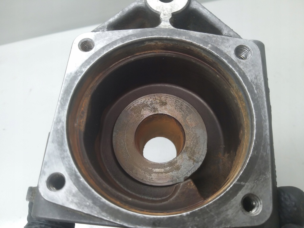 Купити Корпус основа насоса води fiat doblo i 1.6 16v stilo multipla 46437910