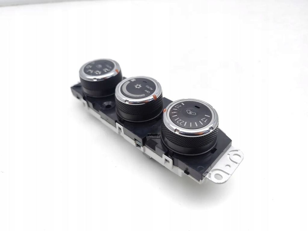 фото №11, Mitsubishi asx панель кондиционера 2.2 di-d 4wd дизель 110kw 150 hp 2015