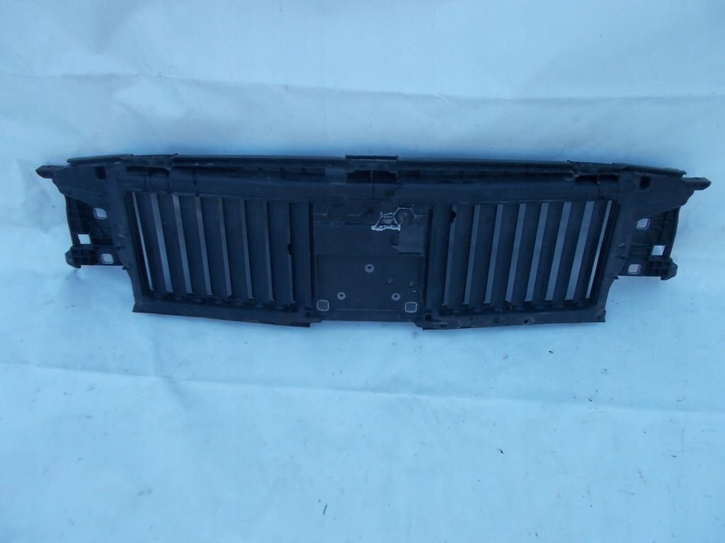 фото №1, Mercedes c klasa 206 w206 жалюзі впуск повітря 2065000900