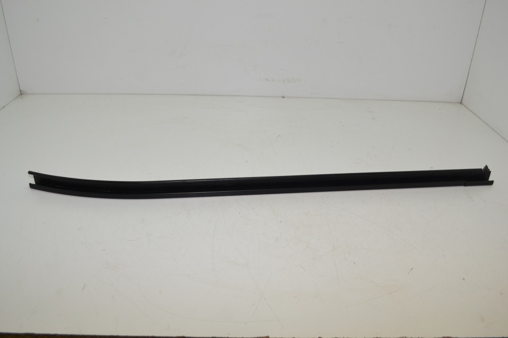 Купити Mercedes sprinter w 906 напрямна двері a9067660137