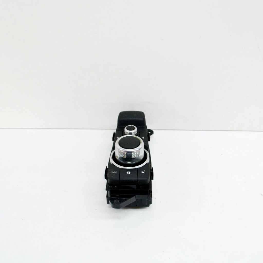 фото №3, Mazda cx-3 2016 панель радио