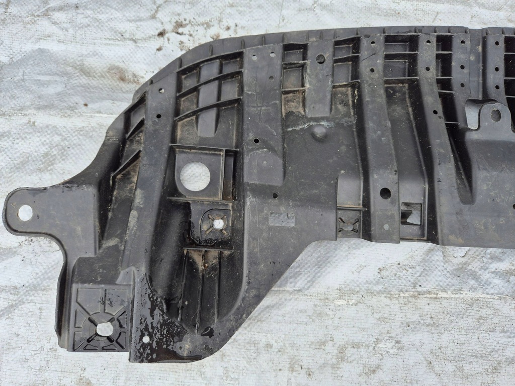 фото №10, Toyota prius xw30 09- плита захист pod бампер 5261847050