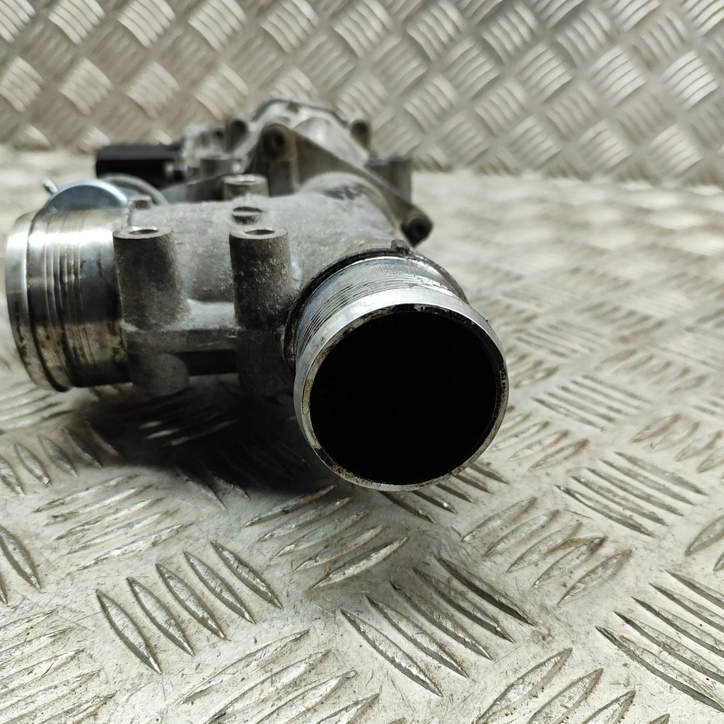 фото №6, Jaguar f-pace 2016 клапан egr