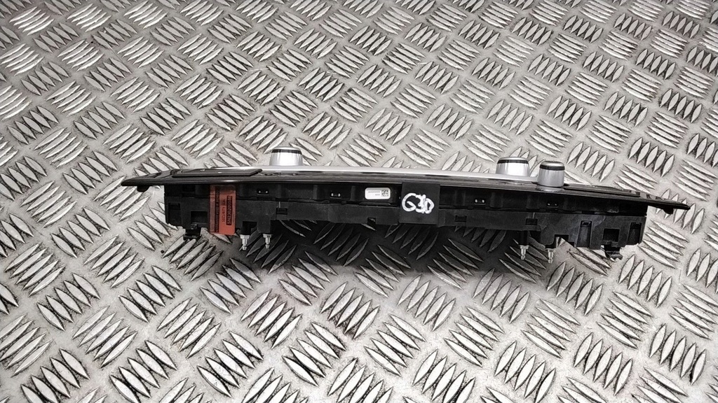 фото №6, Bmw 5 g30 g31 2017 панель кондиционера