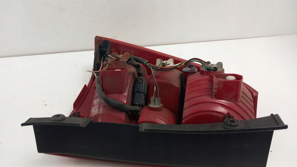 фото №4, Kia sportage ii suv лампа задняя правая