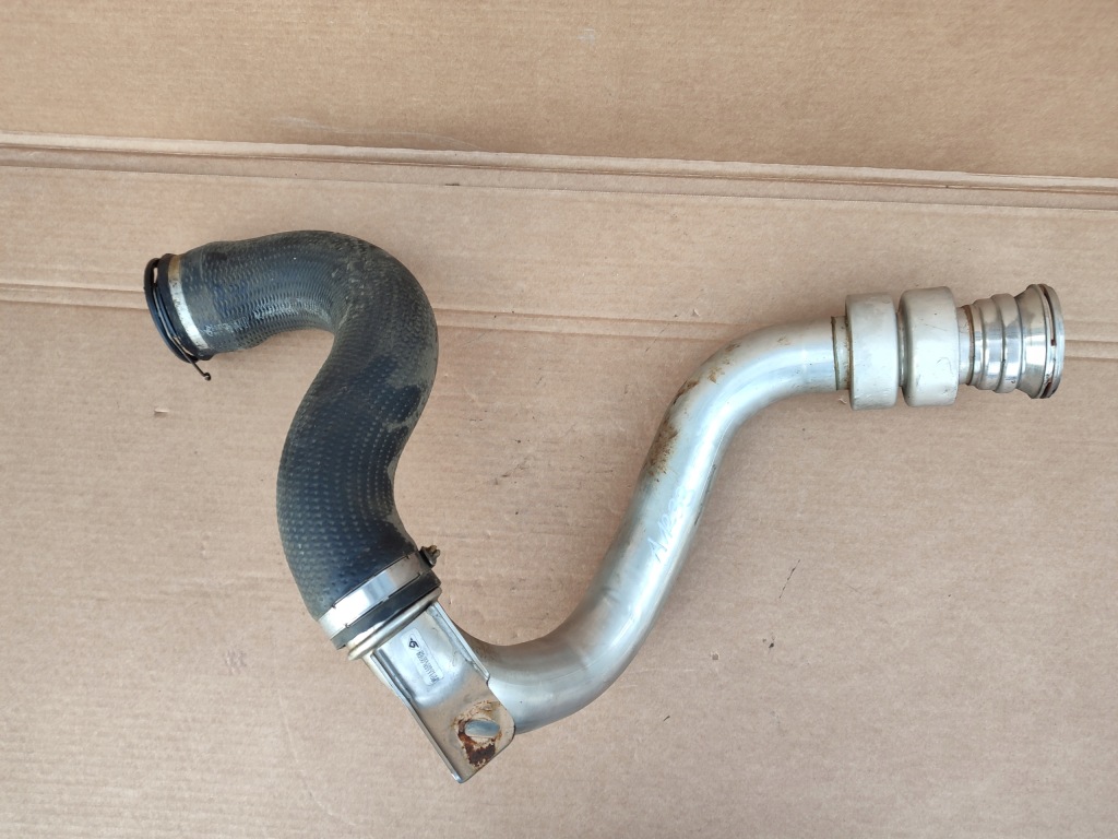 фото №1, Труба воздухозаборник интеркулер renault laguna iii 3.0dci v6 8200831110b