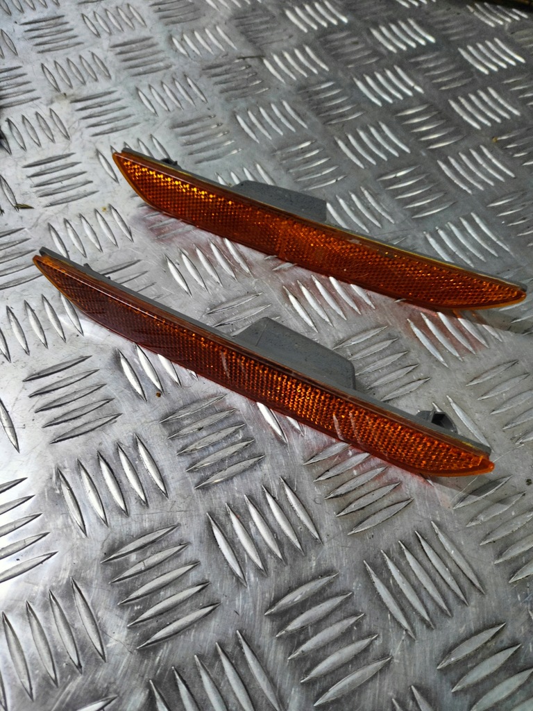 фото №1, Ford mustang vi лампа габаритний ліхтар бампера задня