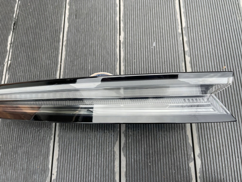 фото №10, Комплект задняя задняя правая / левая porsche taycan 9j1 9ja945096a / 9ja945095a