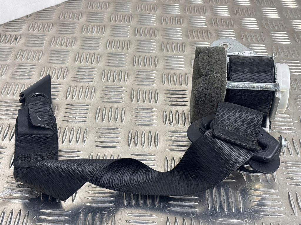 фото №10, Bmw 2 f46 2016 задня сторона права pas безпеки сидіння заднього