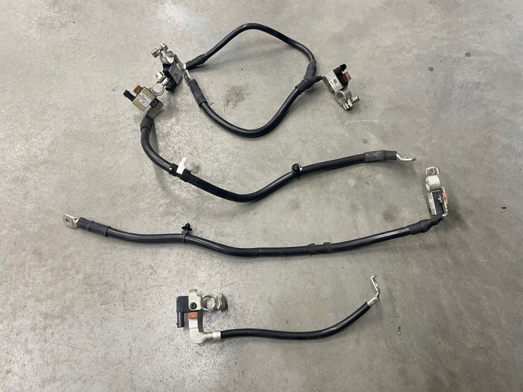 фото №1, Клемма минусовая vw audi оригинал