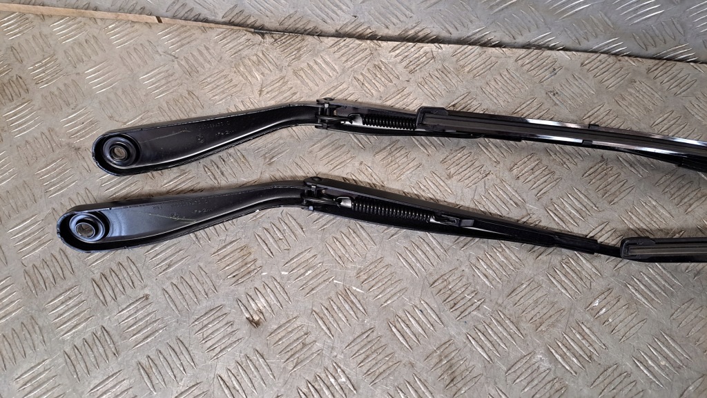 фото №7, Bmw x5 lift g05 2023r 3.0 d lci hybrid рычаги дворник 7434846