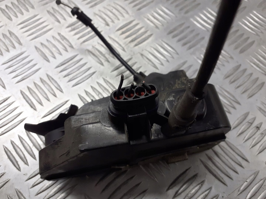 фото №2, Замок дверь левый перед renault scenic ii 4pin