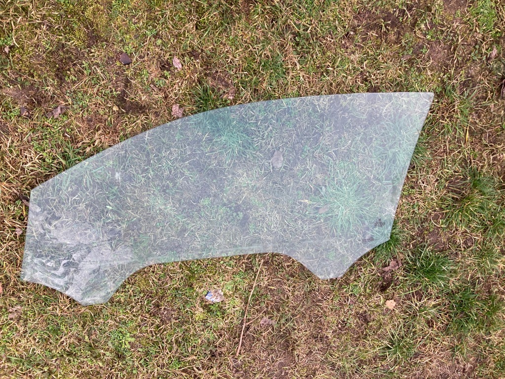 фото №1, Скло правий перед vw polo v 6r 3d 6r3845202 2013r org