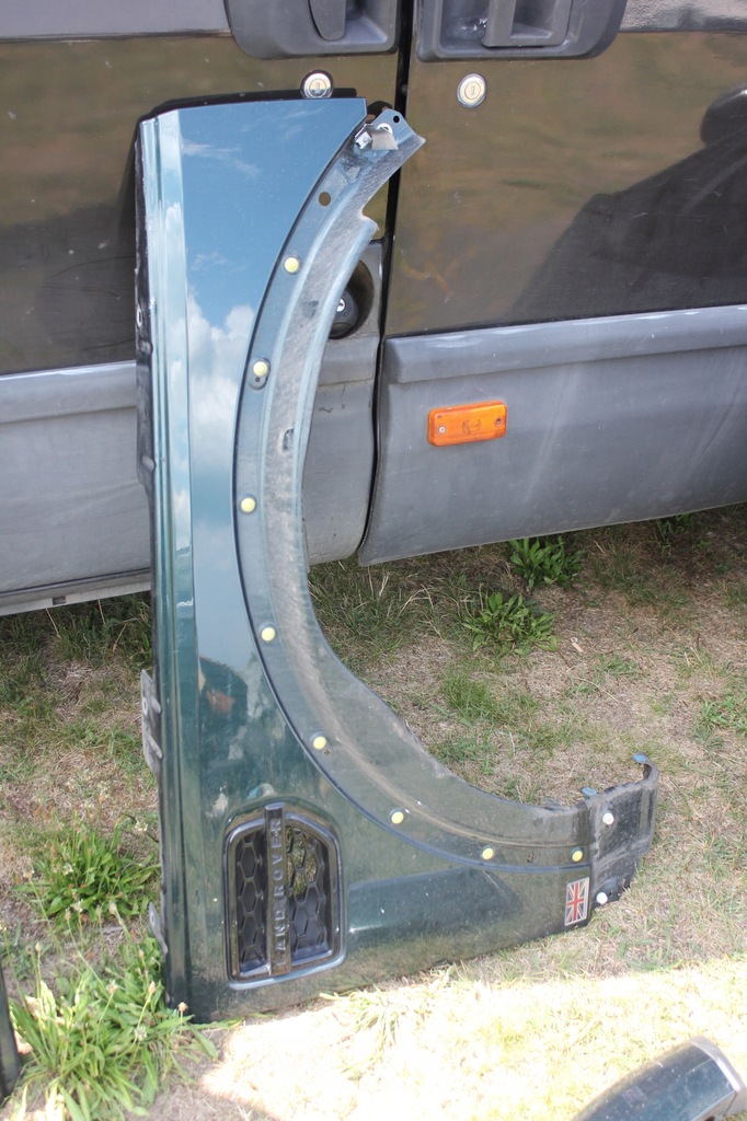 фото №1, Land rover discovery 4 крыло правый