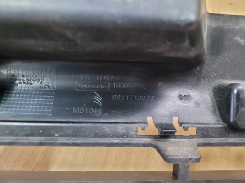 фото №8, Citroen spacetourer 16- jumpy iii решётка бампера перед передняя 9811710277