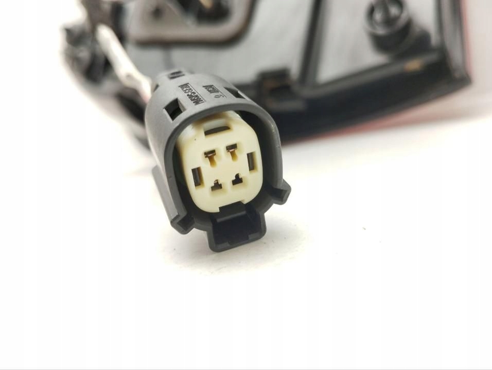 фото №7, Chrysler pacifica 2018 лампа задняя 68228940ae