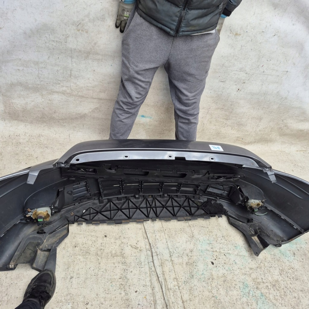 фото №11, Volvo v50 04-07 бампер перед передний sprysk