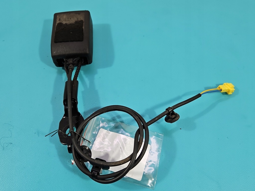 фото №1, Клипса поперечина безопасности перед левая водителя mercedes w246 eu