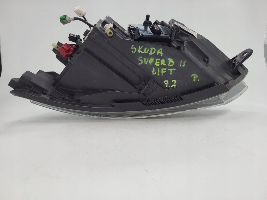 Фара фара правая  перед ксенон led skoda superb 2 рестайлинг  3t1941016h оригинальный номер Киев
