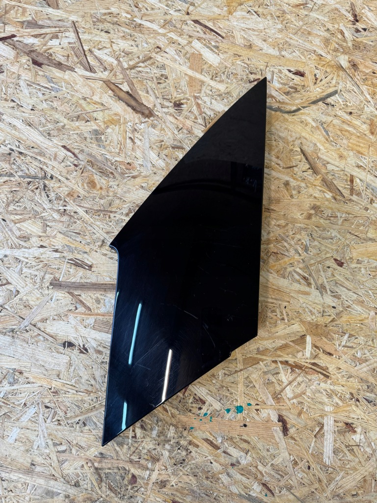 фото №1, Защита стойка правая задняя renault megane iv kombi 960325054r