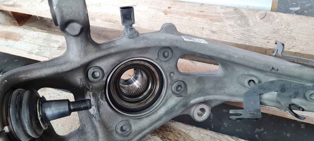 фото №15, Sq8 4m rsq8 q8 поворотный кулак правая правый перед 4m0407254k sq7 4m q7