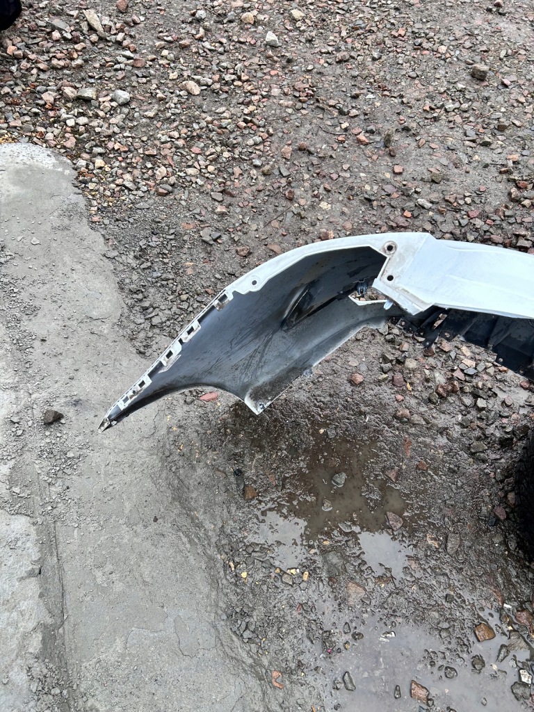 Бампер задній задній renault megane iv grand cupe nr.00 Недорого