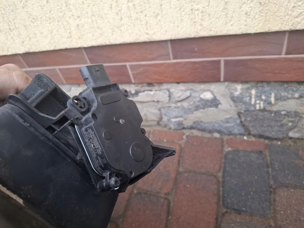 фото №10, Жалюзи радиатора twingo iii,smart 453 620c42798r