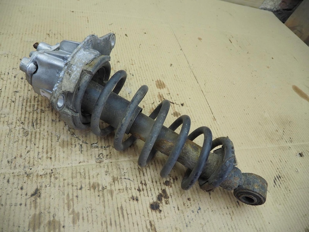 фото №16, Амортизатор правый задняя пружина volvo xc70 i 2001r