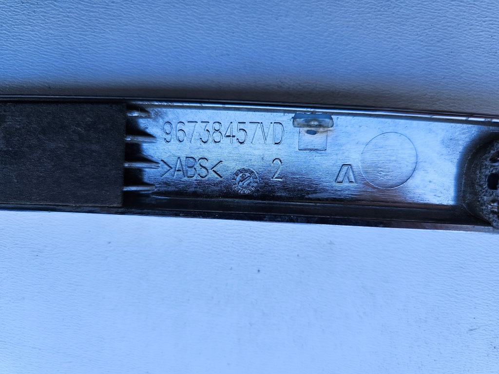 фото №4, Peugeot 208 i емблема logo значок надпис молдинг решітка om