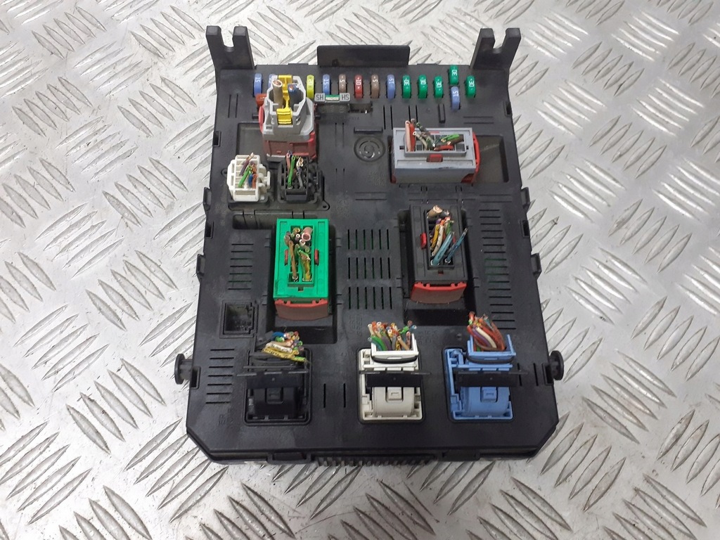 фото №1, Коробка предохранителей citroen c5 i 2.2 hdi