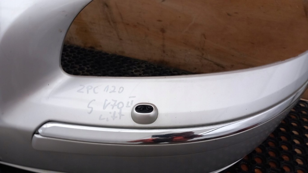 Volvo v70 ii lift бампер перед sprysk 426-26 Цена